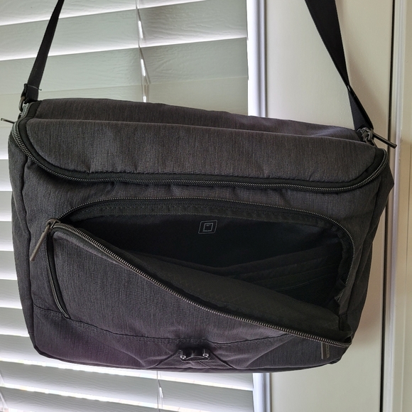 Samsonite Computer Bag - Picture 5 of 14